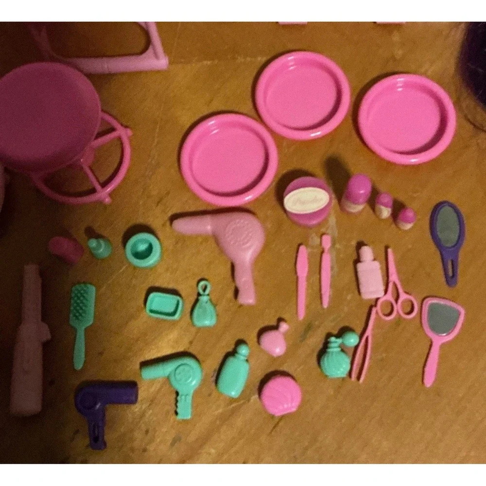 Rainbow‎ Hair Barbie Salon Playset With Accessories
